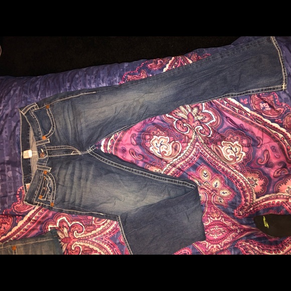 Three pairs of True Religion Jeans! - Picture 3 of 8